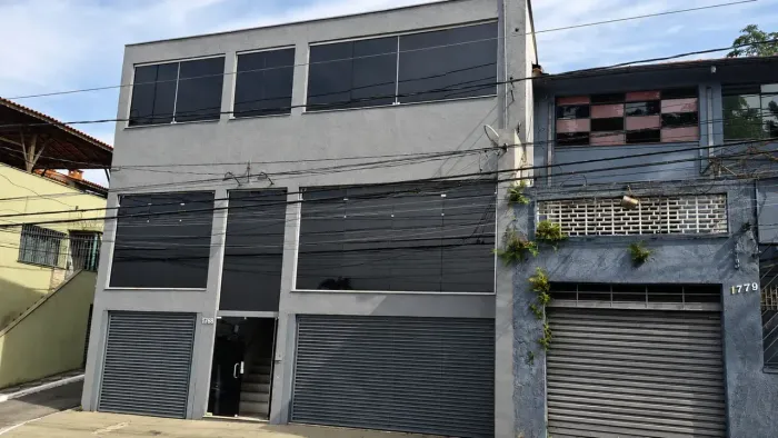Prédio comercial para locação com 10 salas, 8 vagas Água Fria - São Paulo - SP