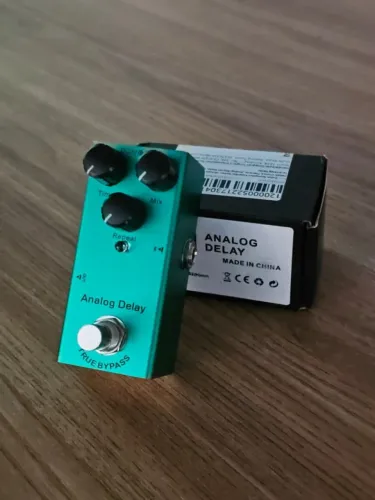 Pedal de guitarra: Analog Delay