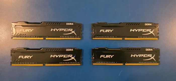 Kit 16GB (4x4GB) Memória RAM HyperX Fury, 2400MHz, DDR4, CL15, Preto - HX424C15FB/4