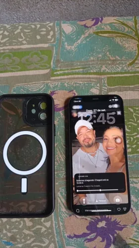 iPhone 12 R$800,00