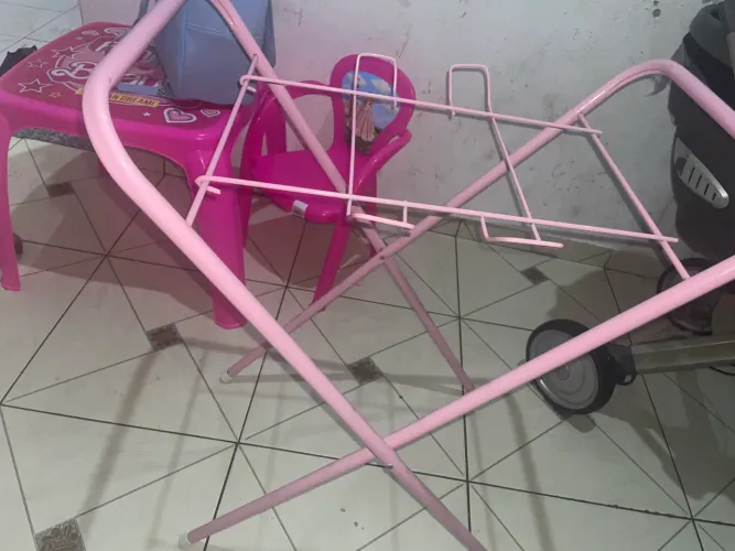Suporte de banheira (menina)