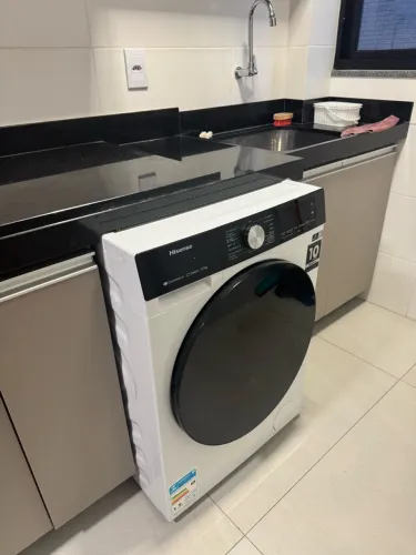 Máquina de lavar e secar Hisense