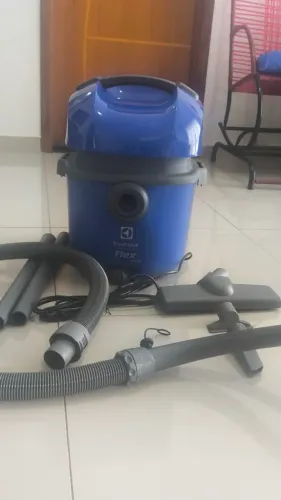 ASPIRADOR DE PÓ FLEX ELETROLUX NOVO NA CAIXA E COM NOTA FISCAL 
