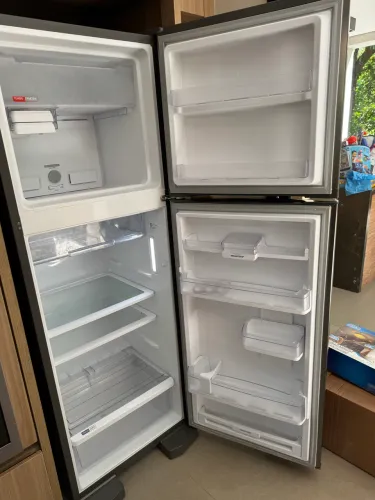 Vendo geladeira Brastemp pouco usada