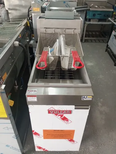 NZ. Fritadeira industrial a gás LG300 VULCAN