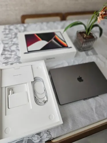 MacBook Pro 16" M1 Pro | 16GB RAM | 1TB SSD | Bateria 100% | Garantia Apple