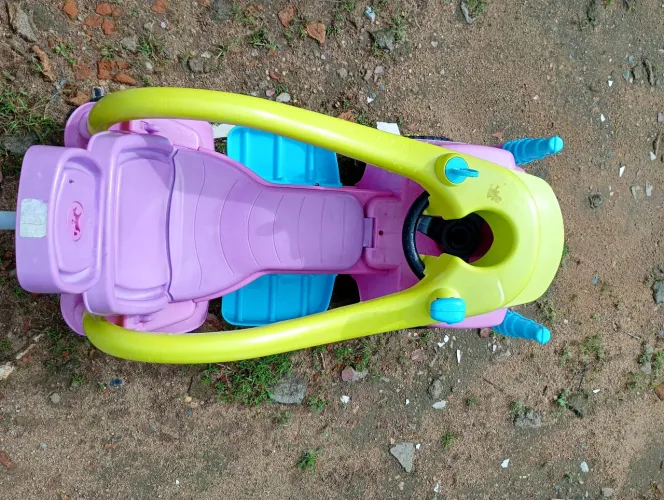 Carrinho para crianças de até 7 anos