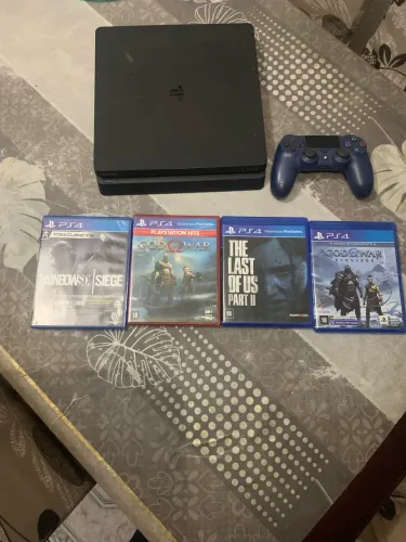 Ps4 Slim, 1 Tera Usado com 4 jogos