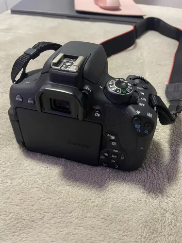 Câmera Canon T6i