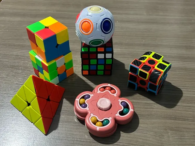 Kit cubos mágicos 