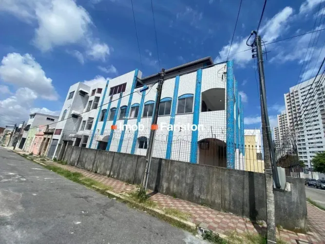Casa para venda no bairro Benfica - Fortaleza/CE