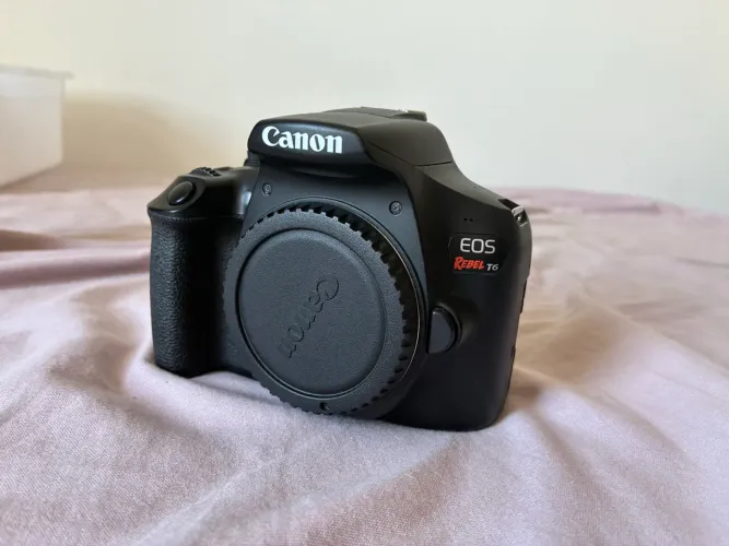 Câmera Canon t6 em excelente estado 