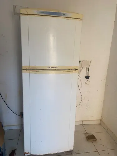 Geladeira continental 470