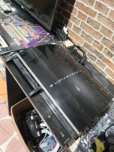 PS3 FAT 60GB RETROCOMPATÍVEL 100% PS2 - RARO 4USB!