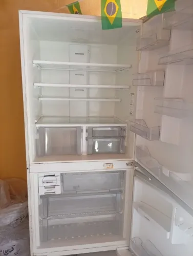GELADEIRA FROSFEE DÚPLEX INVERTER MUITO NOVA DOU GARANTIA DE 3'MESES FAÇO A ENTREGA