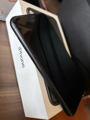 IPHONE XR - ENTREGO COM CARREGADOR + CAIXA