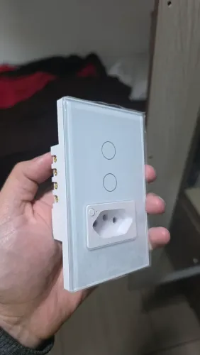 Interruptor Smart + Tomada WiFi Avatto (com neutro) 2 botões
