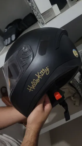 Capacete Hello Kitty da Peels