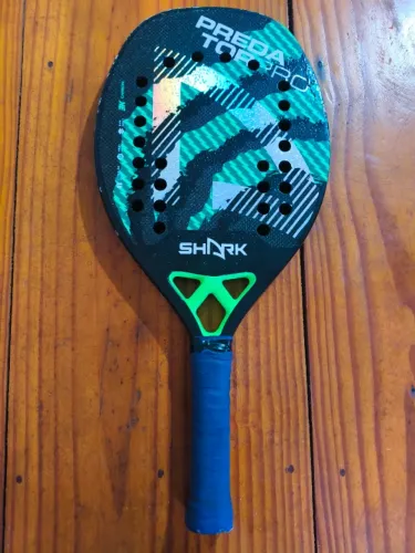 Raquete Beach Tennis Shark Predator 22mm 3k 2025 Preto - Peso 335g Balance 28.5