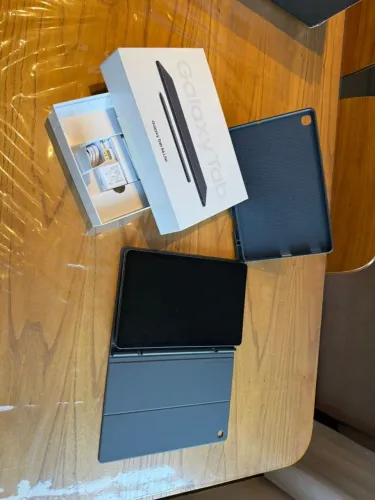 Tablet Samsung Galaxy Tab S6 Lite Wi-Fi 64GB 4GB RAM Telas 10.4" Cinza SM-P620 Excelente