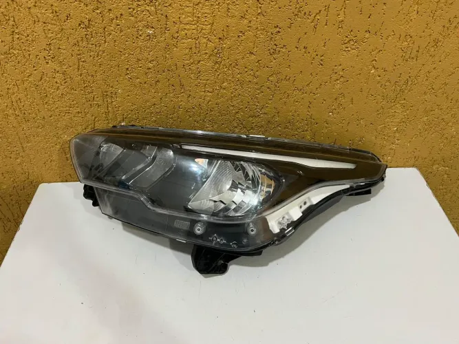 Farol esquerdo Argo / Cronos com Led 2017/2018/2019/2020/2021/2022/2023/2024