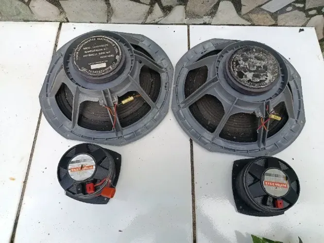 Kits (2bocas de alto falante de 12 + 2 twita St 300