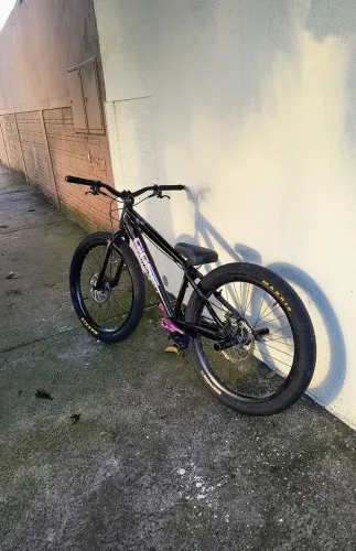 GIOS 4 TRIX (USADA EM BOM ESTADO)