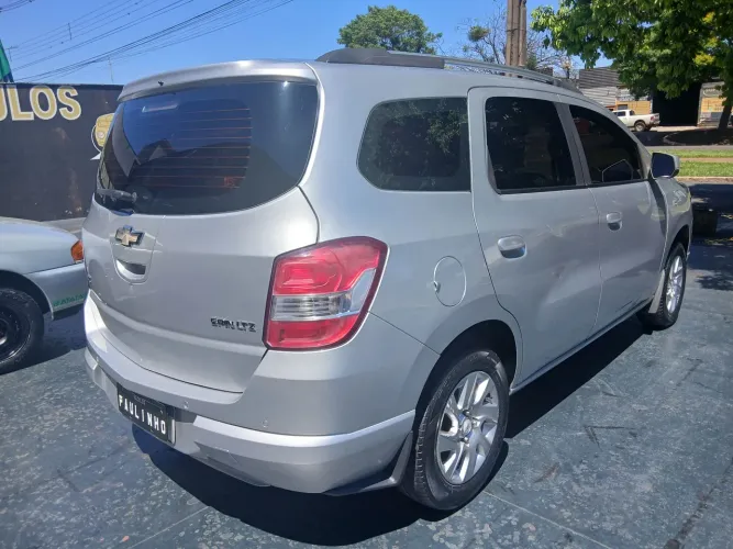 Chevrolet Spin LTZ 1.8 8V Econo.flex 5P Aut. 2013