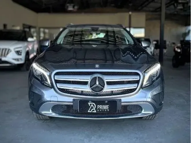 Mercedes-Benz GLA 200 Adv. 1.6/1.6 TB 16V Flex Aut. 2017