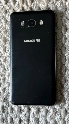 Celular Samsung Galaxy J7 2016 Metal 16GB 2 GB