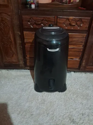 Vendo esta centrífuga 20kilos em perfeito estado nao troco sou de Porto Velho mesmo