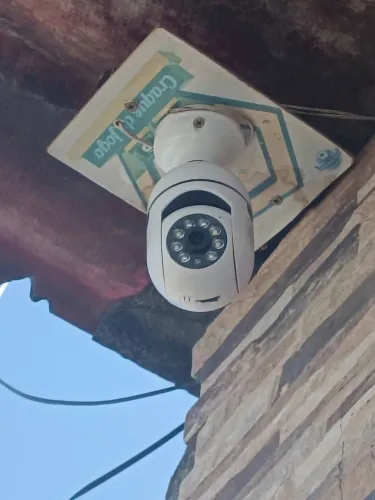 CÂMERA DE SEGURANÇA 360° TIPO LÂMPADA - WI-FI