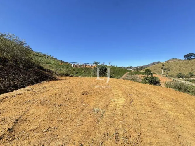 Terreno rural à venda em Secretário, 20.183,73 m² por R$ 1.200.000 - Petrópolis/RJ