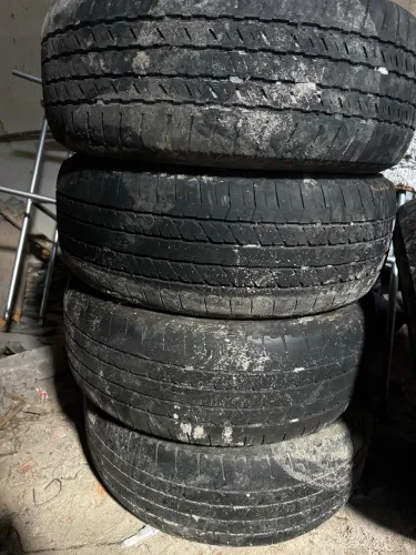 Pneus 265/60- 18R