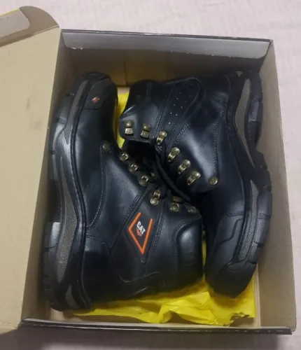 Bota de Segurança Caterpillar 41