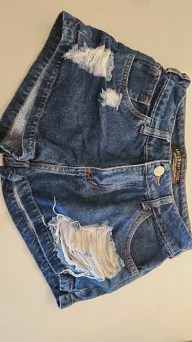 Short Jeans Lança Perfume Destroyed Feminino