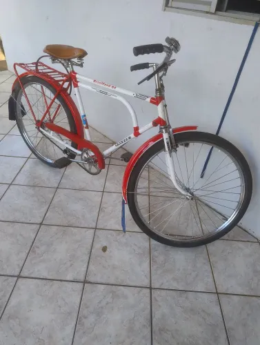 Vendo está linda requia ano 1964 valor 3,000 reais