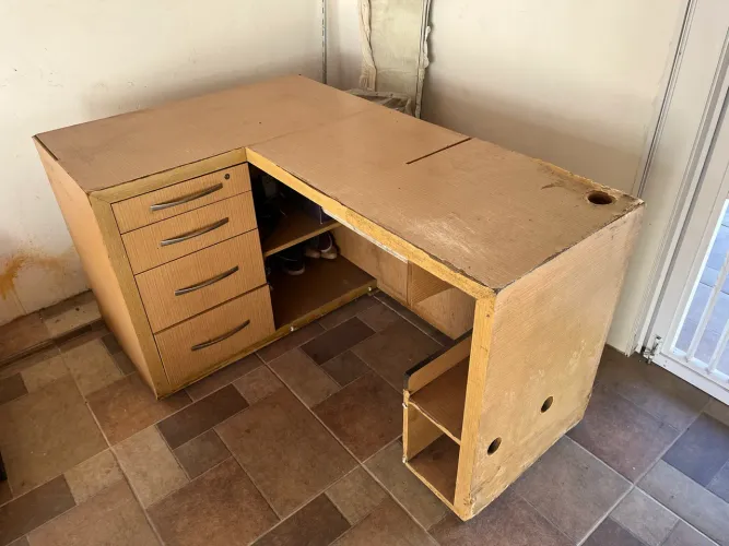 Balcão para comércio 4 gavetas + porta Teclado 1,64 X 1,10