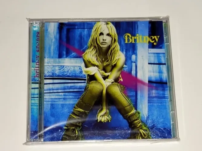 CD Britney (Europeu - 3 Bonus Remixes) (2001)
