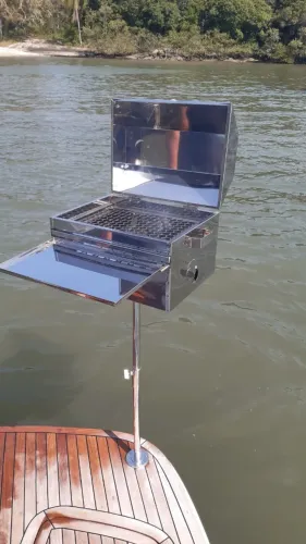 Churrasqueira de Inox para lancha pé com regulagem