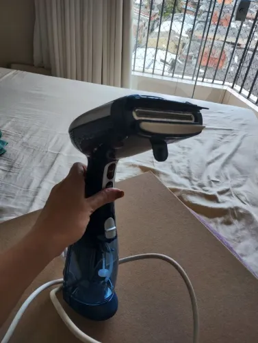 Passador de roupa a vapor
