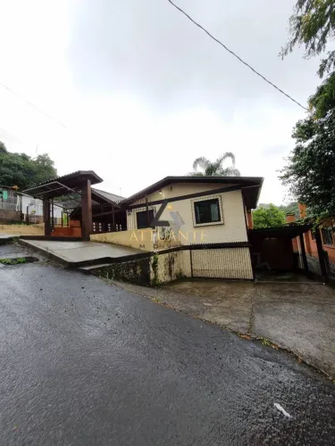 Casa a Venda no Bairro Diamantino