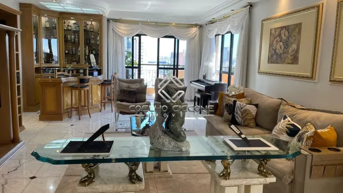 Apartamento com 3 suítes, 5 banheiros ao total à Venda, 188m² por R$1.590.000,00