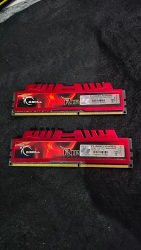 Memória RAM 8Gb DDR3-1333