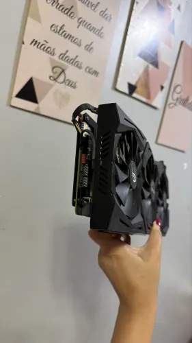 Placa de Vídeo RTX2060 triple fan