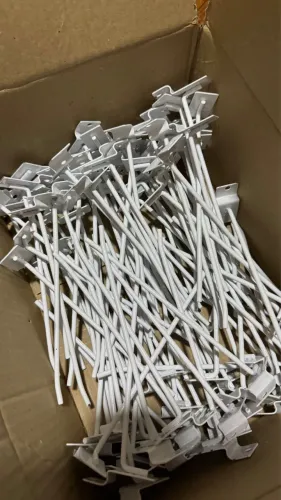 Ganchos para painel canaletado lojas 20cm 97 unidades