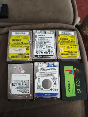 Lote de 6 Discos (HDDs e SSD) - Para Retirada de Peças / Sucata / Defeito