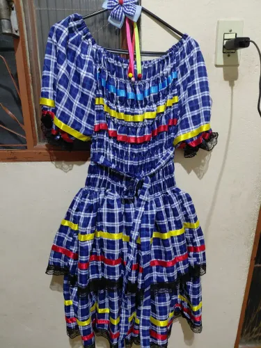 Vendo vestido de quadrilha novinho