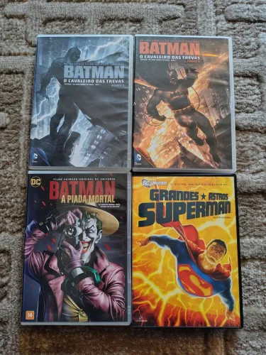 DVDs DC ANIMATION: A Piada Mortal, O Cavaleiro das Trevas, Superman: Grandes Astros