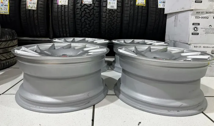 Jg Roda Rep Vossen Cvt Aro 17 Tala 8 5x100 Côncava